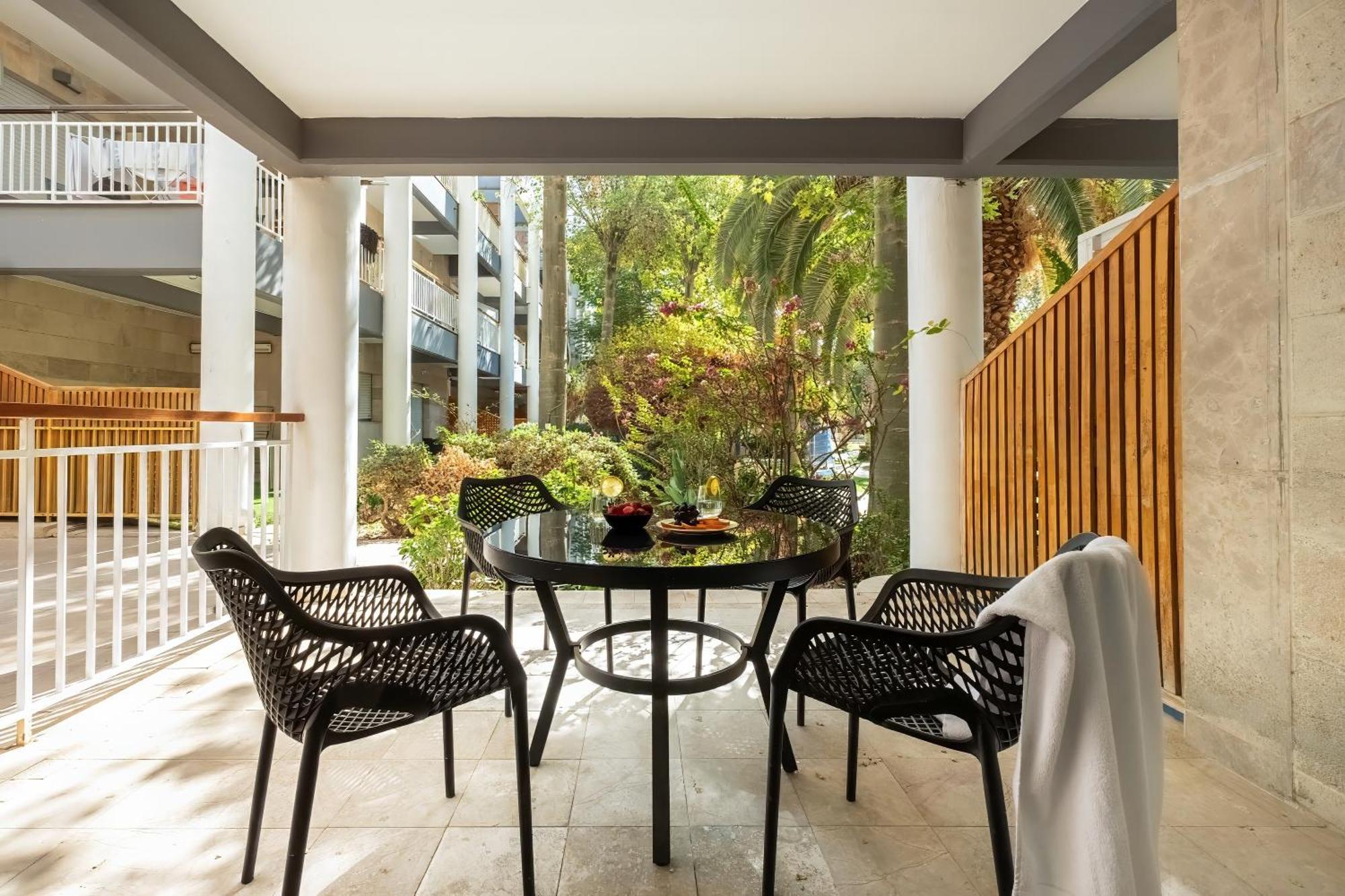 Royal Park By Sea N Rent Apartment *